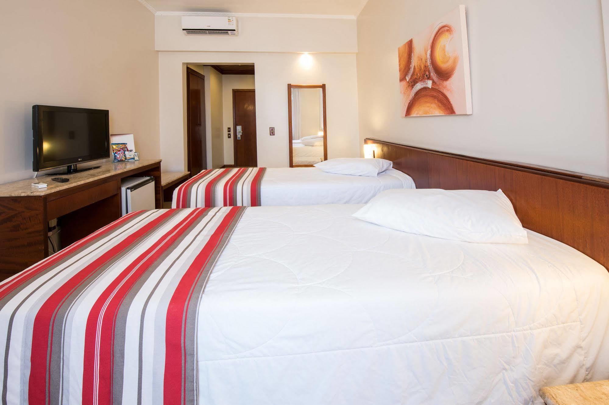 Hotel Carlton Plaza Pocos de Caldas Ngoại thất bức ảnh