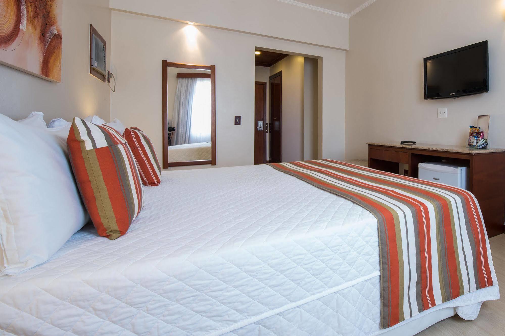 Hotel Carlton Plaza Pocos de Caldas Ngoại thất bức ảnh